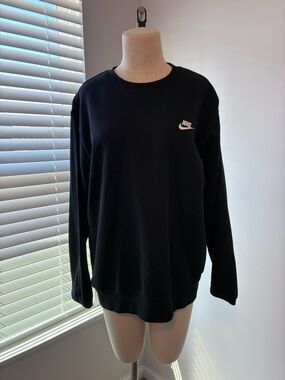 NWOT Men’s Nike Black Fleece Crewneck